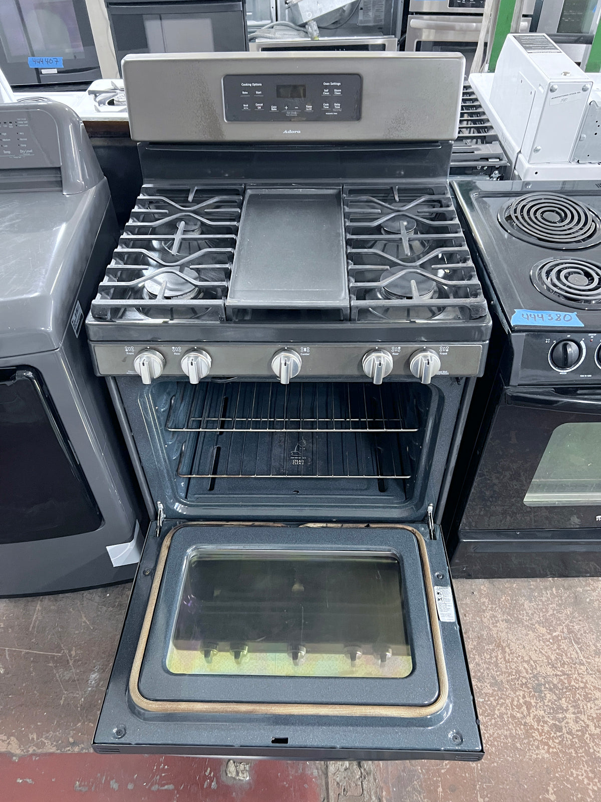 GE 30 Inch Gas Range , 5 Burner , Griddle , JGB720EEJ1ES, 373837