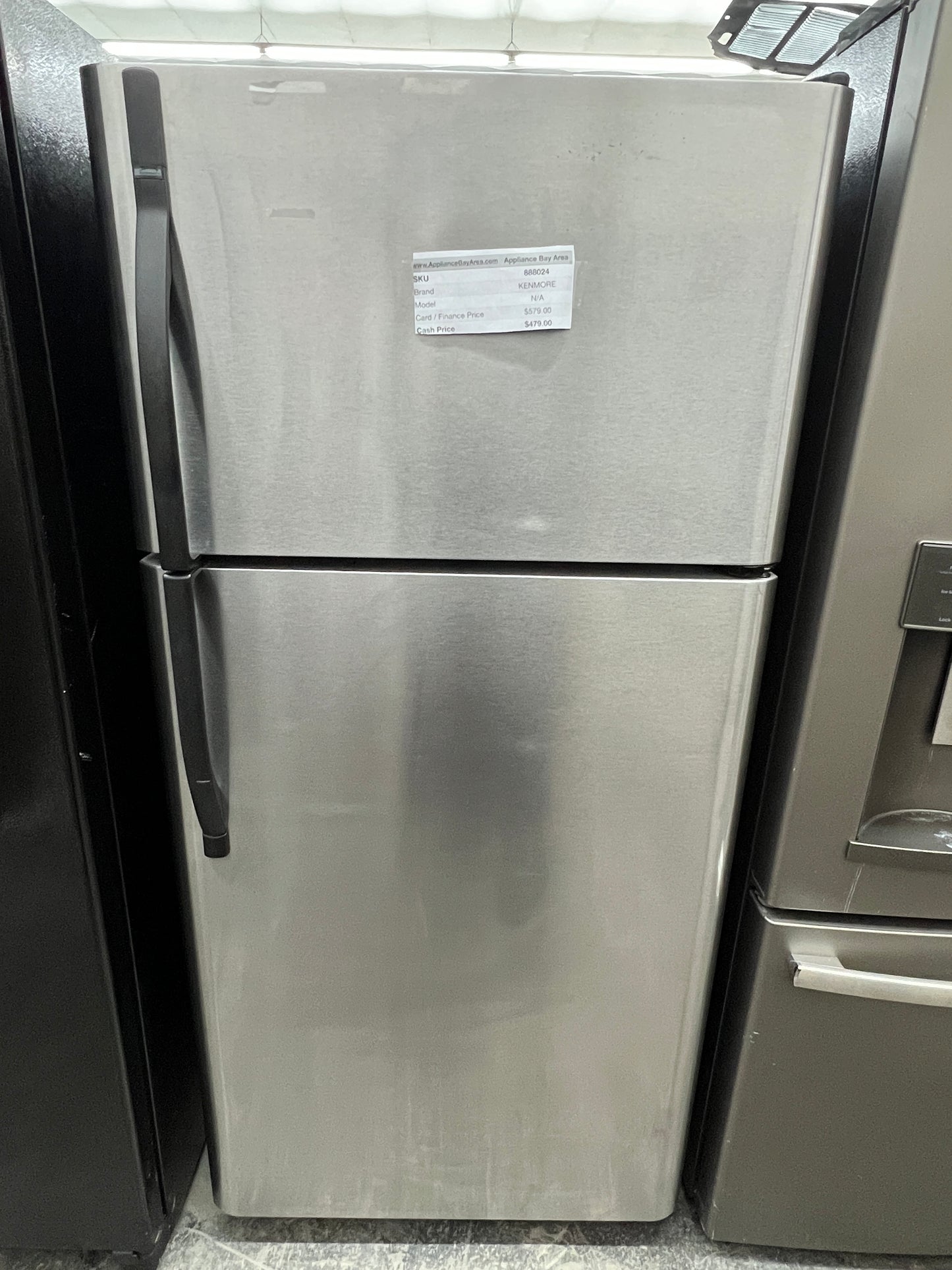Kenmore 30" 18 cu. ft. Top Freezer Refrigerator Stainless Steel Ice Maker 888024
