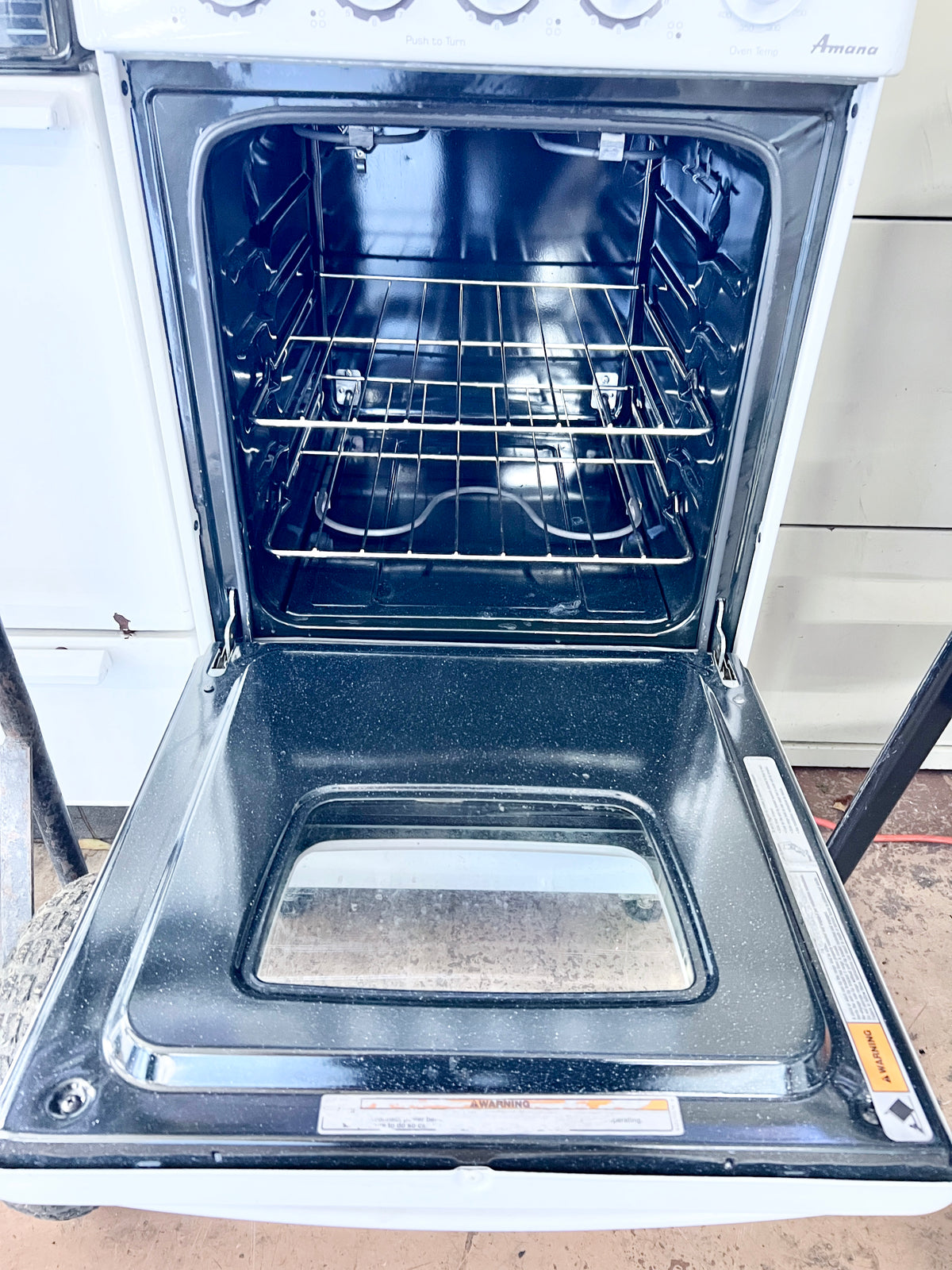 20 Inch Amana Electric Range , 4 Burner , Oven , White , 373862