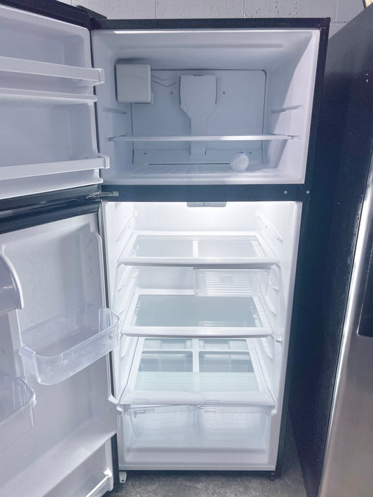 28 Inch Whirlpool Stainless Steel Top Freezer Refrigerator , 17.5 Cu Ft , W8RXEGMWS01 , 373866