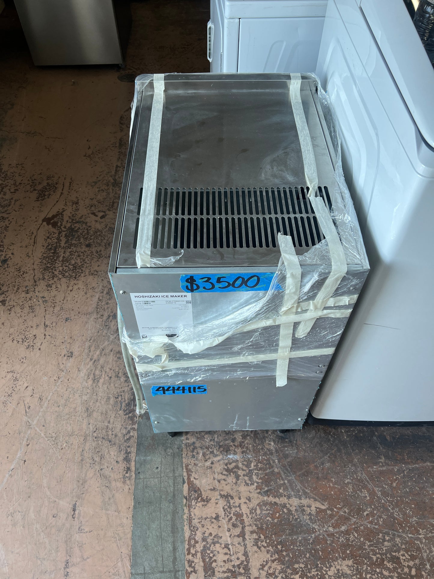 Hoshizaki Commercial Countertop  Ice Maker And Water Dispenser, DCM-270BAH-OS, 444115