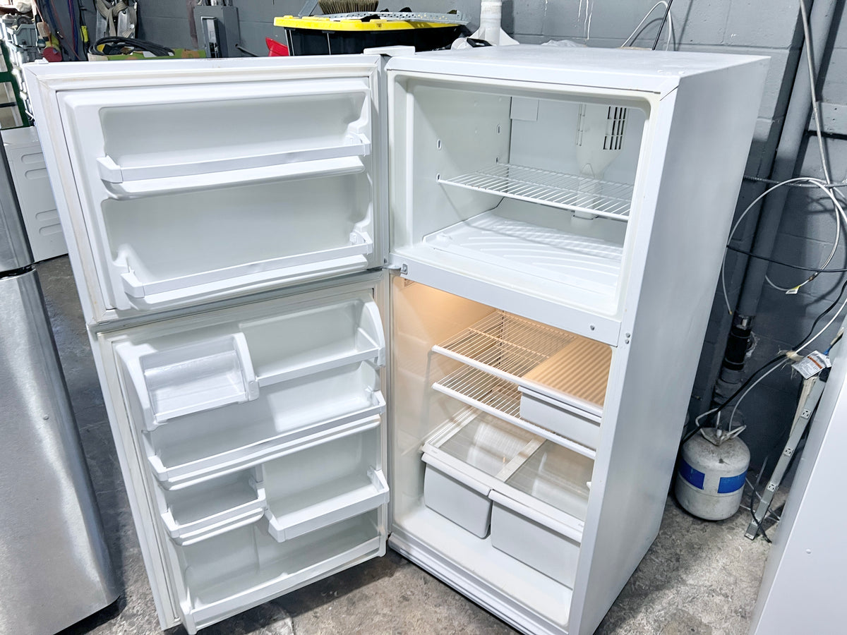 Whirlpool 30 inch Top Freezer White Refrigerator , 18 Cu Ft , ET18NKXFW04 , 373868