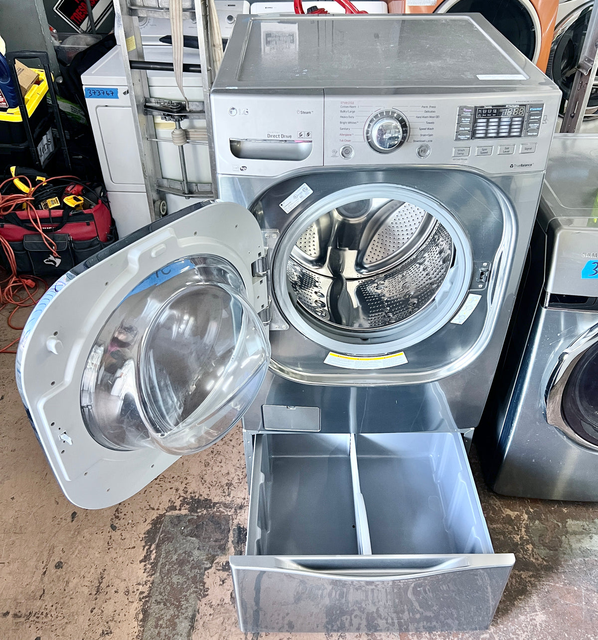 LG TurboWash Series  WM4270HVA 27 Inch 4.5 cu. ft. Front Load Washer 1,300 RPM, Steam, TurboWash, Allergiene, LG Twin Wash Compatibility, Sense Clean, LoDecibel Quiet Operation, NeveRust Stainless Steel Drum Energy Star rated ,: Graphite Steel , 373877