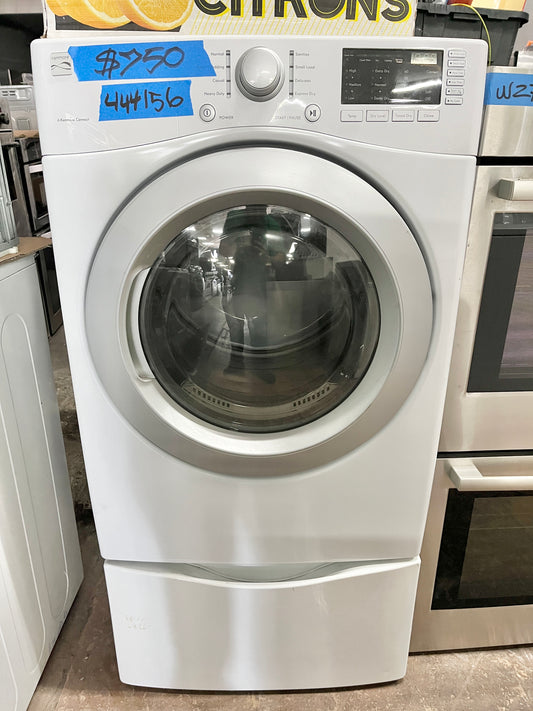 Kenmore 81182 27 吋電動烘乾機 7.4 立方米英尺容量消毒循環觸控控制防皺和雙感測器系統，白色，帶底座，444156