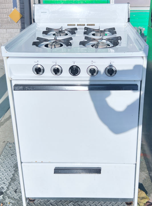 24 Inch Hotpoint Range Natural Gas , 4 Burner , Oven , White , 373883