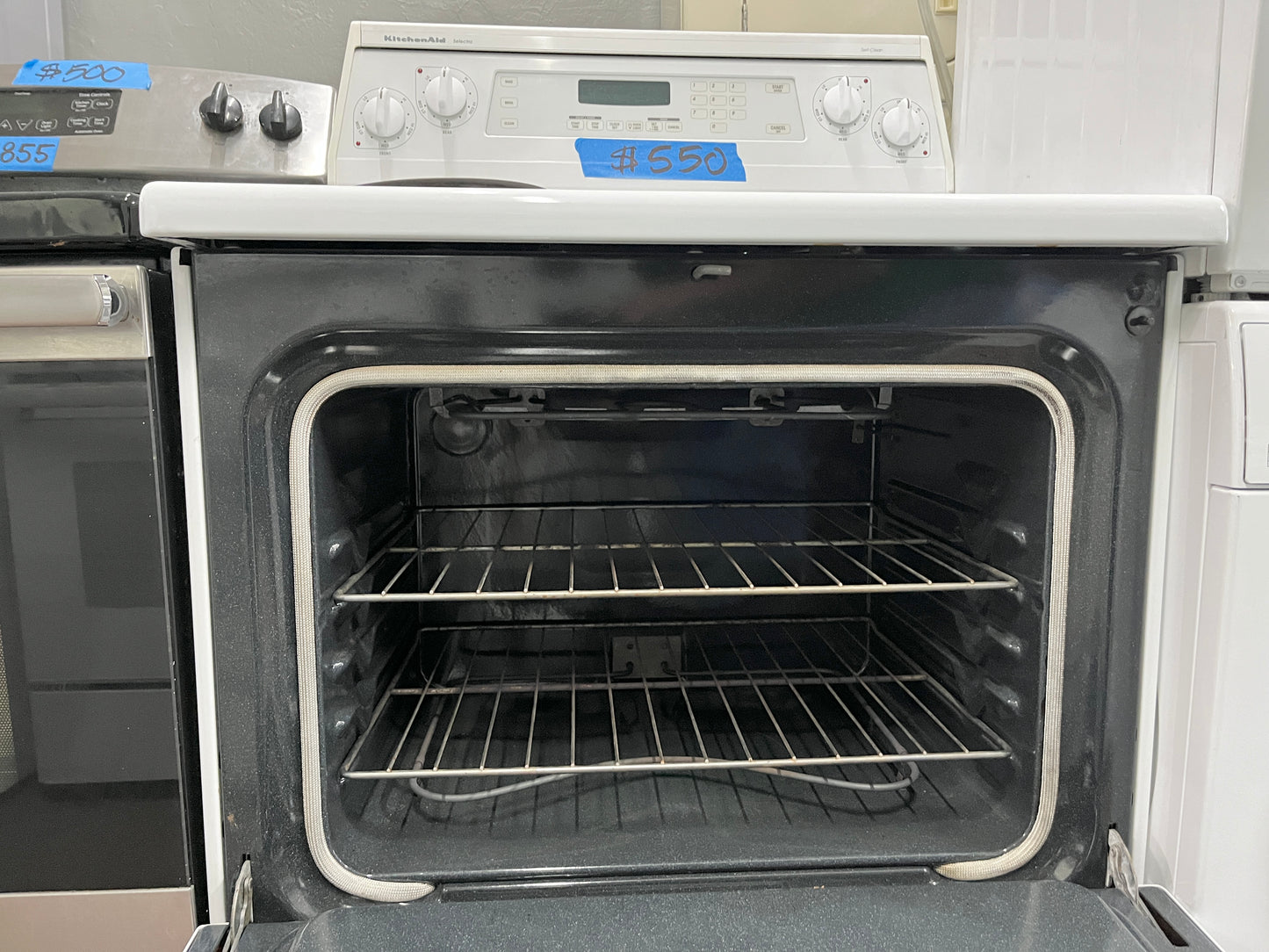 Kitchenaid 30 Inch Freestanding Electric Range , 4 Burner Coils , White, Used, 999370