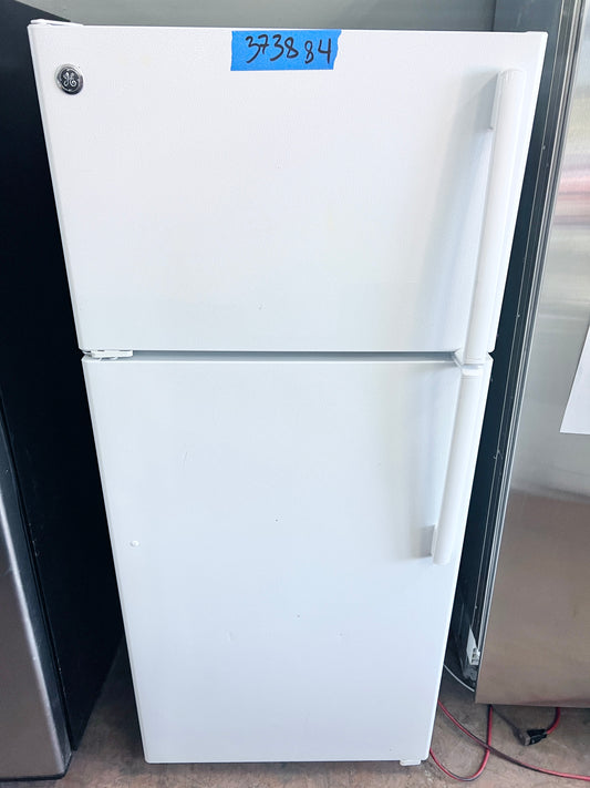 28 Inch GE Top Freezer White Refrigerator GTE16DTHMRWW , 373884
