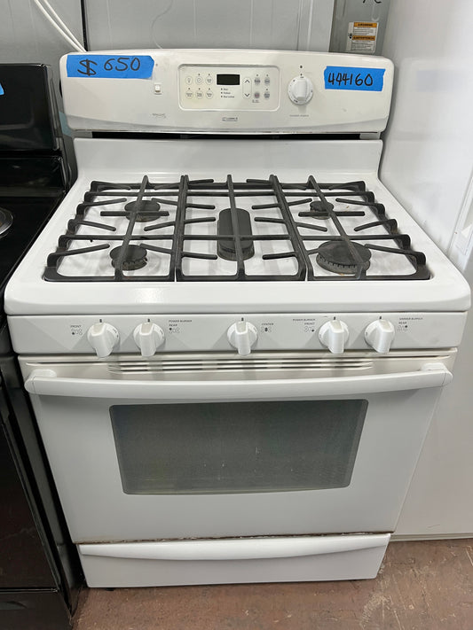 Kenmore 30 Inch Gas Range with 5 Burners in White , Used, 444160