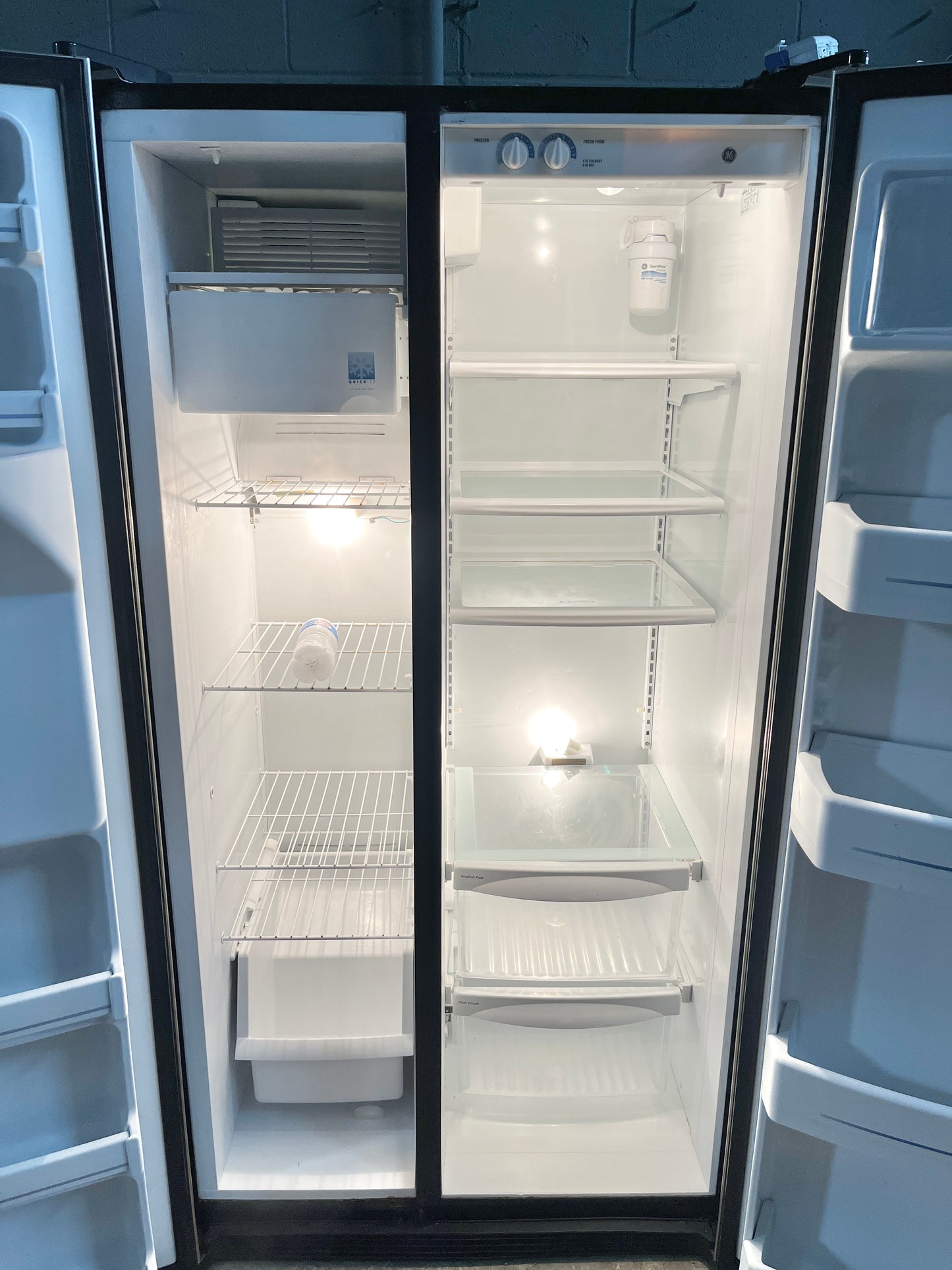 GE 36 Inch Side By Side Refrigerator with Water Ice Stainless Steel , GSL25JPEBS , 444169