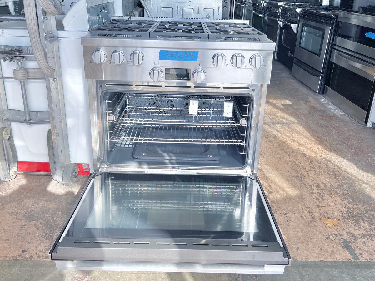 Miele 36 inch HR1134G Gas Range 6 Burners, Simmer, Convection Oven, Stainless Steel  , 373779