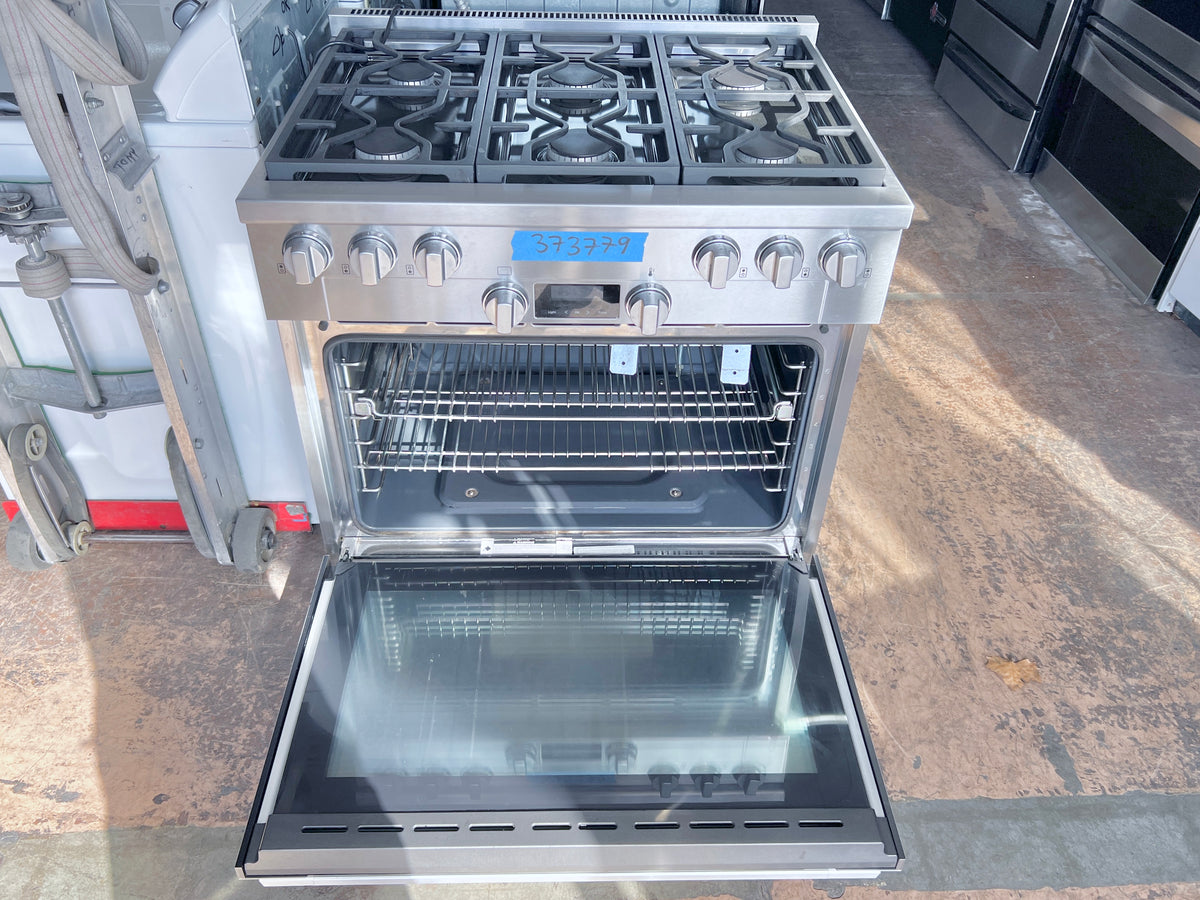 Miele 36 inch HR1134G Gas Range 6 Burners, Simmer, Convection Oven, Stainless Steel  , 373779