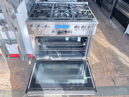 Miele 36 inch HR1134G Gas Range 6 Burners, Simmer, Convection Oven, Stainless Steel  , 373779