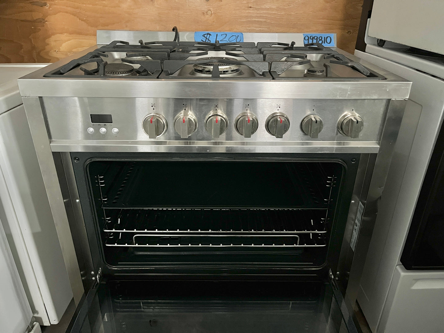 Cosmo 36 Inch Professional Style Gas Range COS-965AGFC Stainless Steel , Convection Oven , 999810