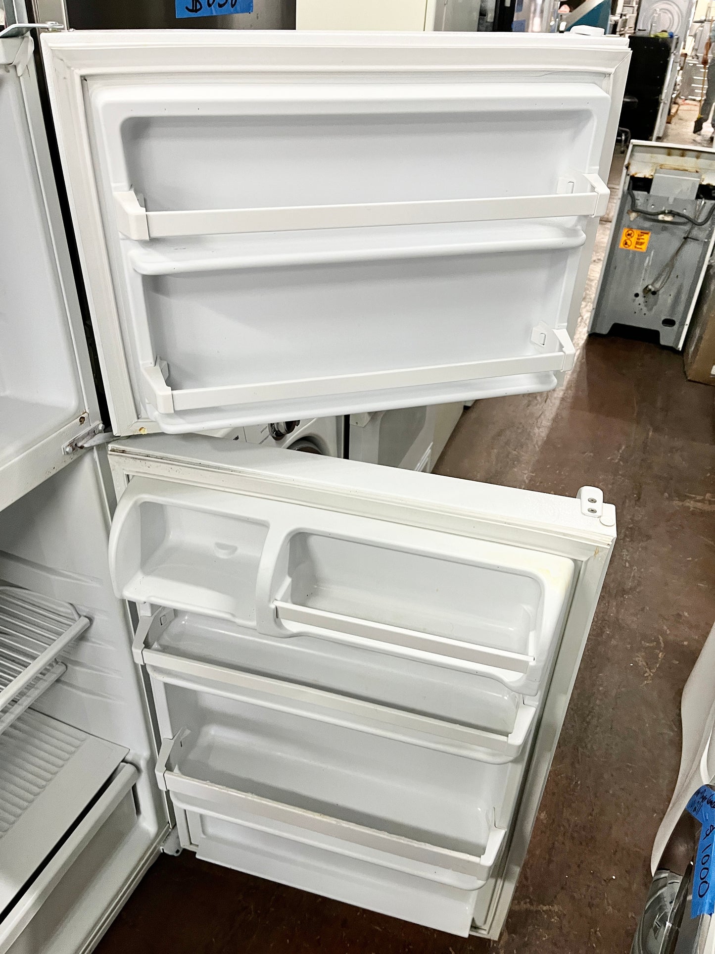 Whirlpool 30 Inch Top Freezer White Refrigerator , 101240