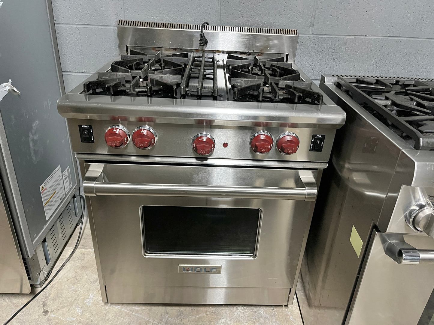 Wolf Pro Style 30 Inch Gas Range , Stainless Steel , Red Knobs, 4 Burners, Convection Oven, Used, 101262