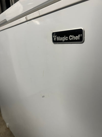 37" Magic Chef White Chest Freezer with 7 cu.ft Capacity 999208
