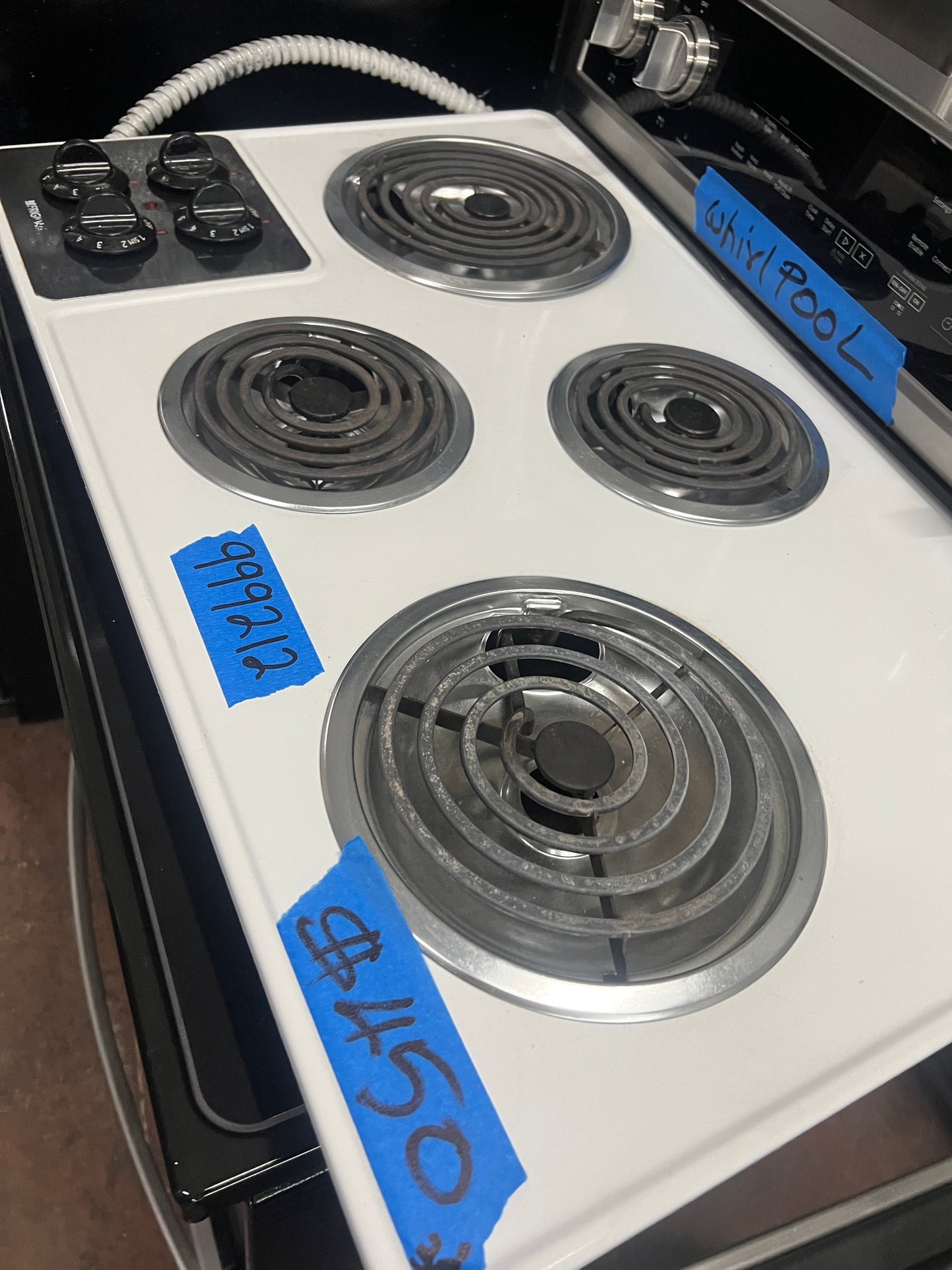 30" Electric 4 Coil Burner Cooktop in White 999122