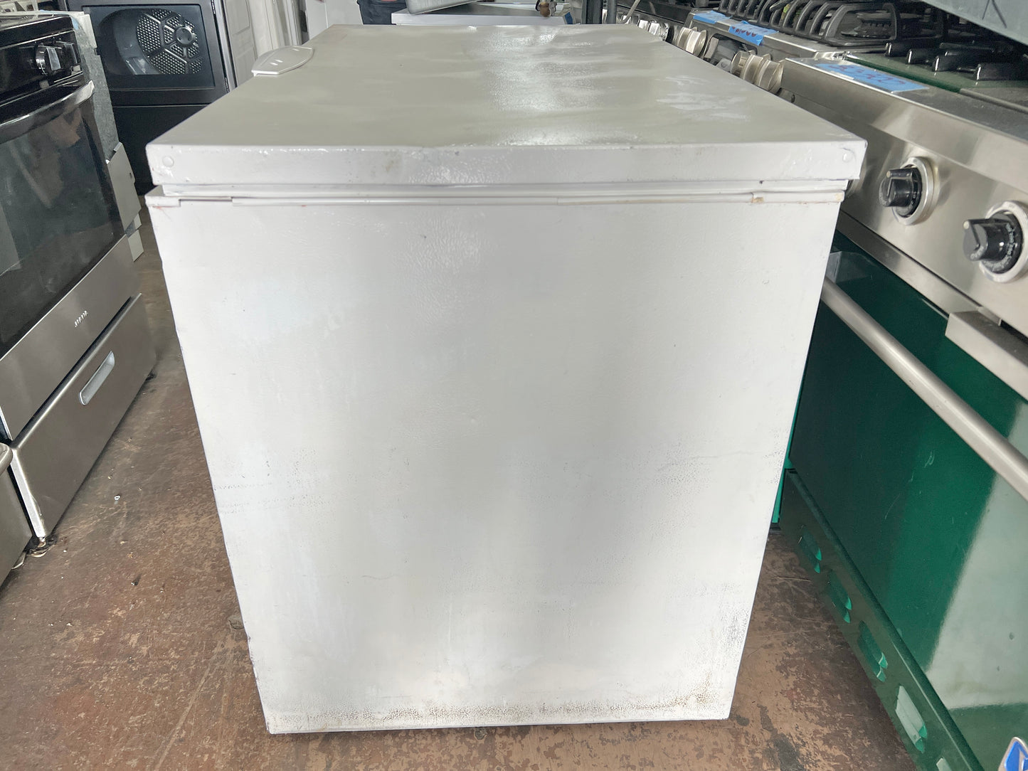 Kenmore 48.5 Inch Chest Freezer White , Used ,