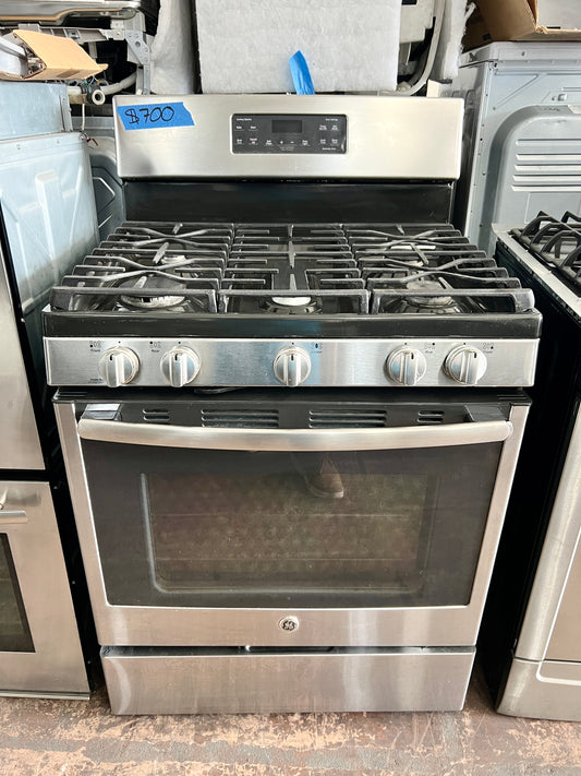 GE 5 Burner Gas Range Stainless Steel , Sealed Burners , Oven , Broil , Bake , 444508