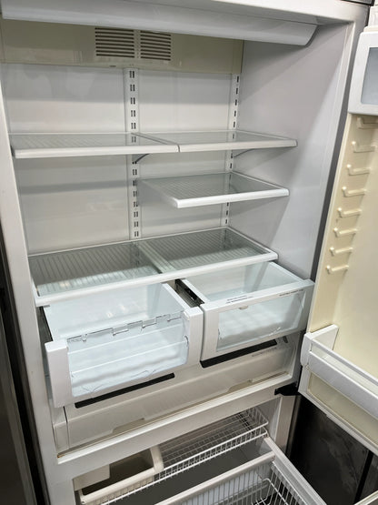 Viking 5 Series 36 Inch Built In Bottom Freezer Refrigerator,Model VCBB5363ERSS,Air Purifier,2 Deli Drawers,Spillproof Glass Shlevesm2 Humidity Zones,Aluminum Door Bins,20.4 Cu. Ft. Capacity,Right Hinge Door Swing,Stainless Steel 444159