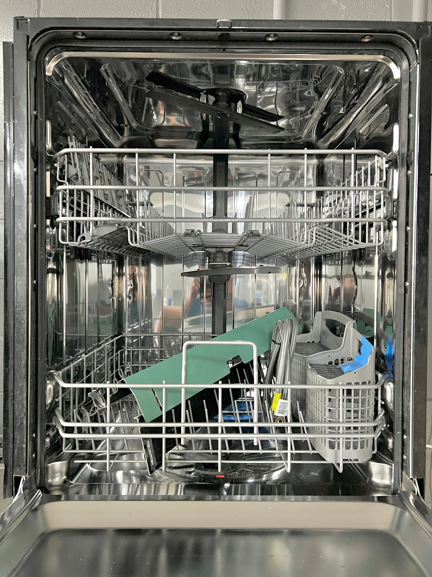 Frigidaire Gallery Series  FGID2474QF 24 Inch Fully Integrated Dishwasher  Adjustable Upper Rack, Sanitize, Stay-Put Door, 51 dBA , ENERGY STAR Stainless Steel 444343