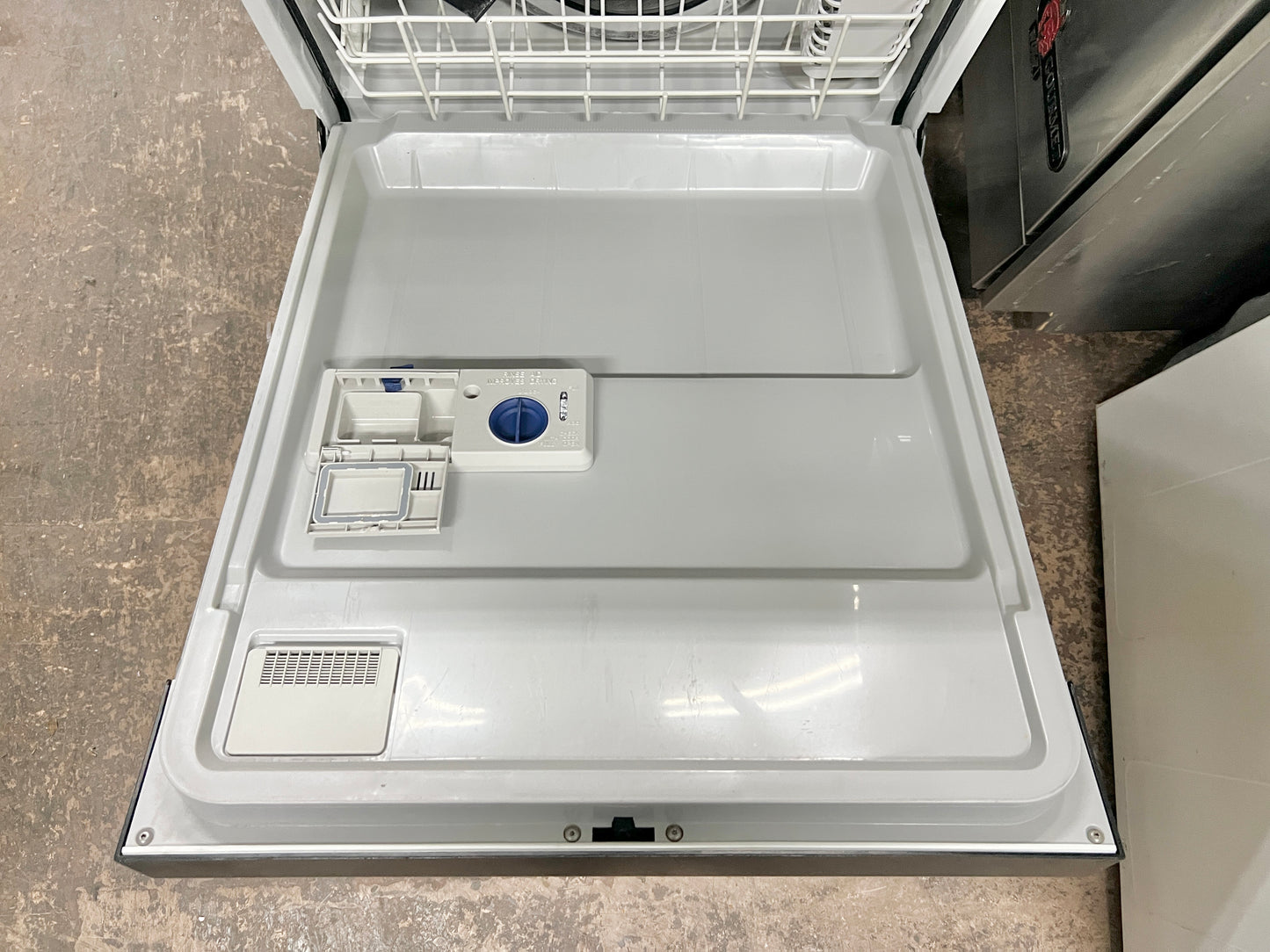 Whirlpool 24 Inch Built in Stainless Steel Dishwasher , WDF330PAHS5,  444340