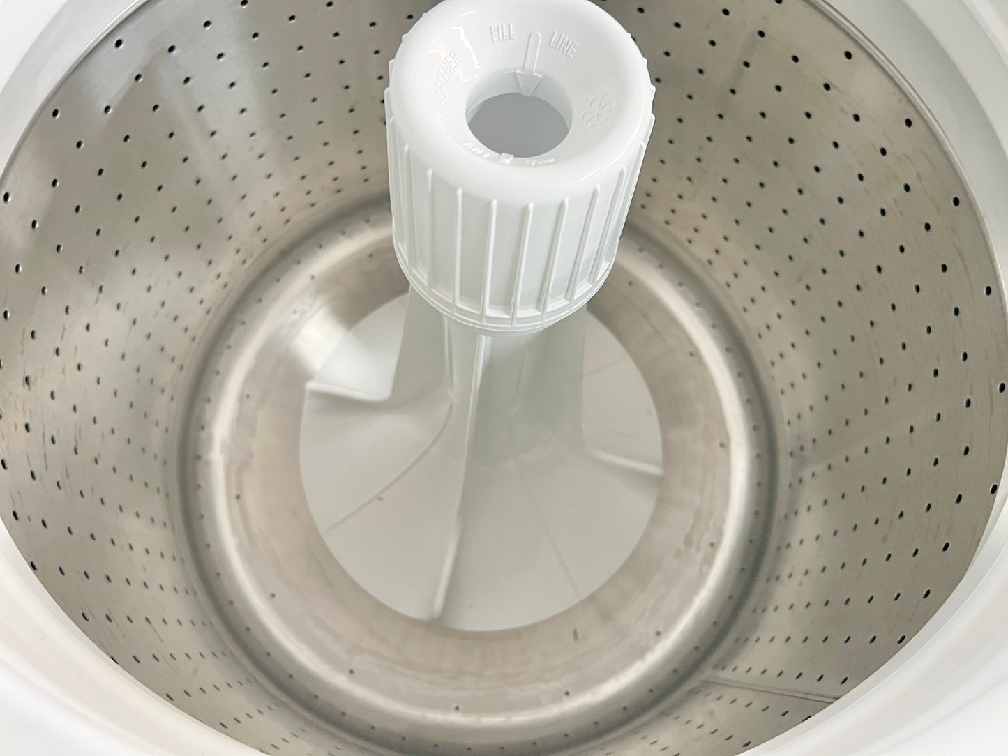 Speed Queen Non-Coin Operated , Residential Top Load Washer AWNE9RSN116TW01 444524