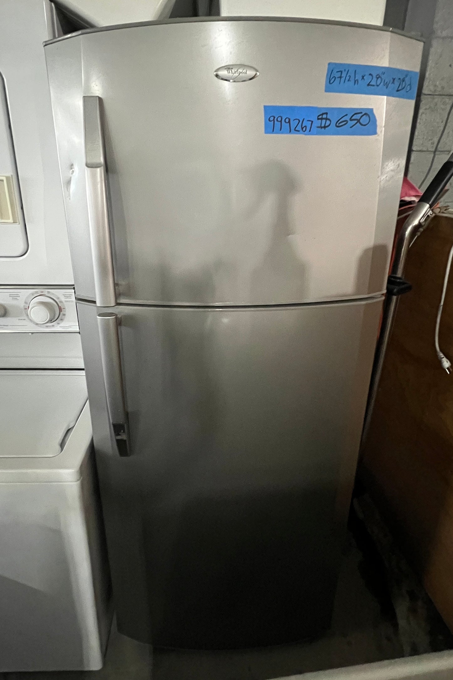 28" Whirlpool Top Freezer Refrigerator in Stainless Steel 999267