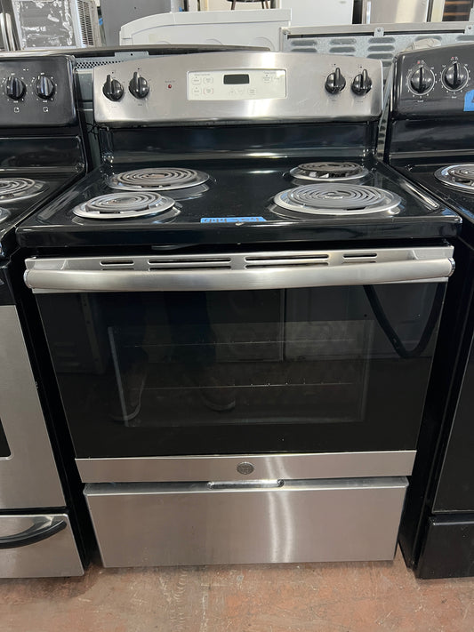 30 inch GE  JB255RK4SS  Electric Range 4 Coil Elements, 5.0 cu. ft. Conventional Oven, Dual 4-Pass Heating Elements, Certified Sabbath Mode, Delay Bake, Clock/Timer, Storage Drawer Self-Cleaning 444354