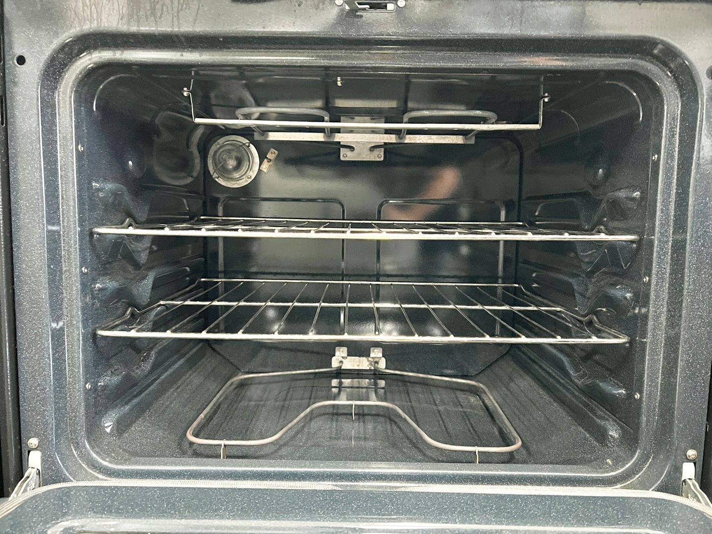 30 inch GE  JB255RK4SS  Electric Range 4 Coil Elements, 5.0 cu. ft. Conventional Oven, Dual 4-Pass Heating Elements, Certified Sabbath Mode, Delay Bake, Clock/Timer, Storage Drawer Self-Cleaning 444354
