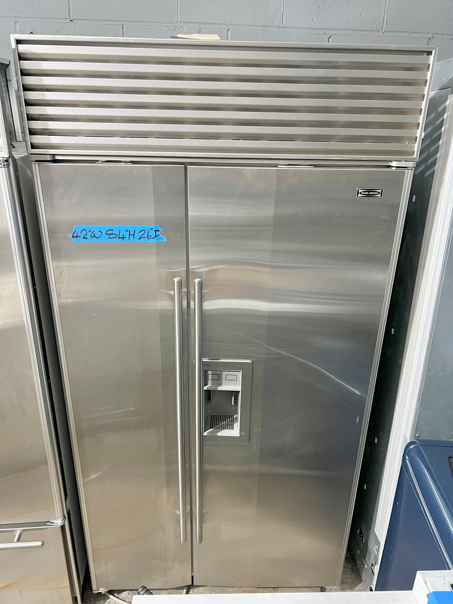 42 Inch Subzero 680S Side By Side Built In Refrigerator with Water Ice Dispenser , Counter Depth , Stainless Steel , 444355