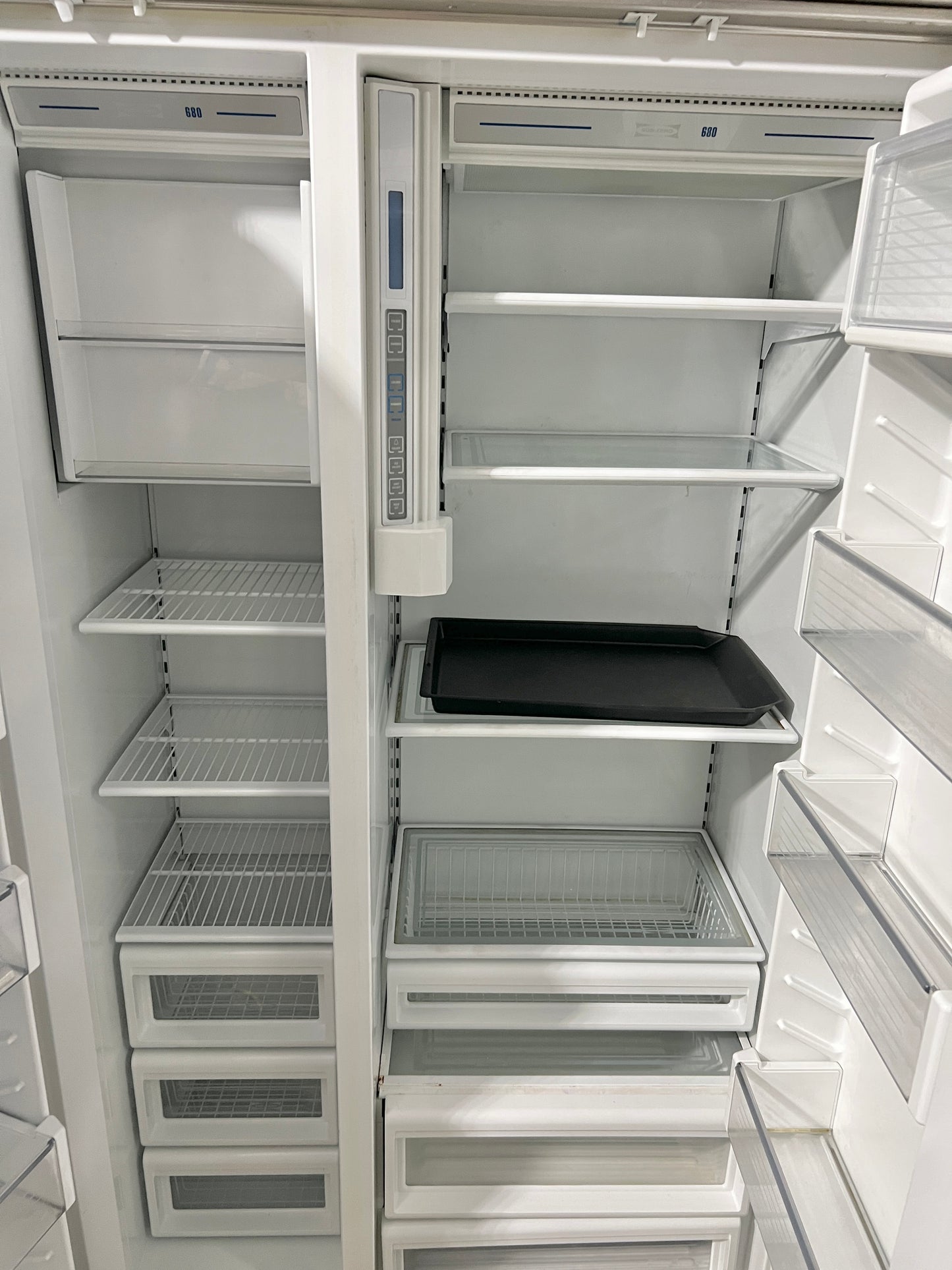 42 Inch Subzero 680S Side By Side Built In Refrigerator with Water Ice Dispenser , Counter Depth , Stainless Steel , 444355