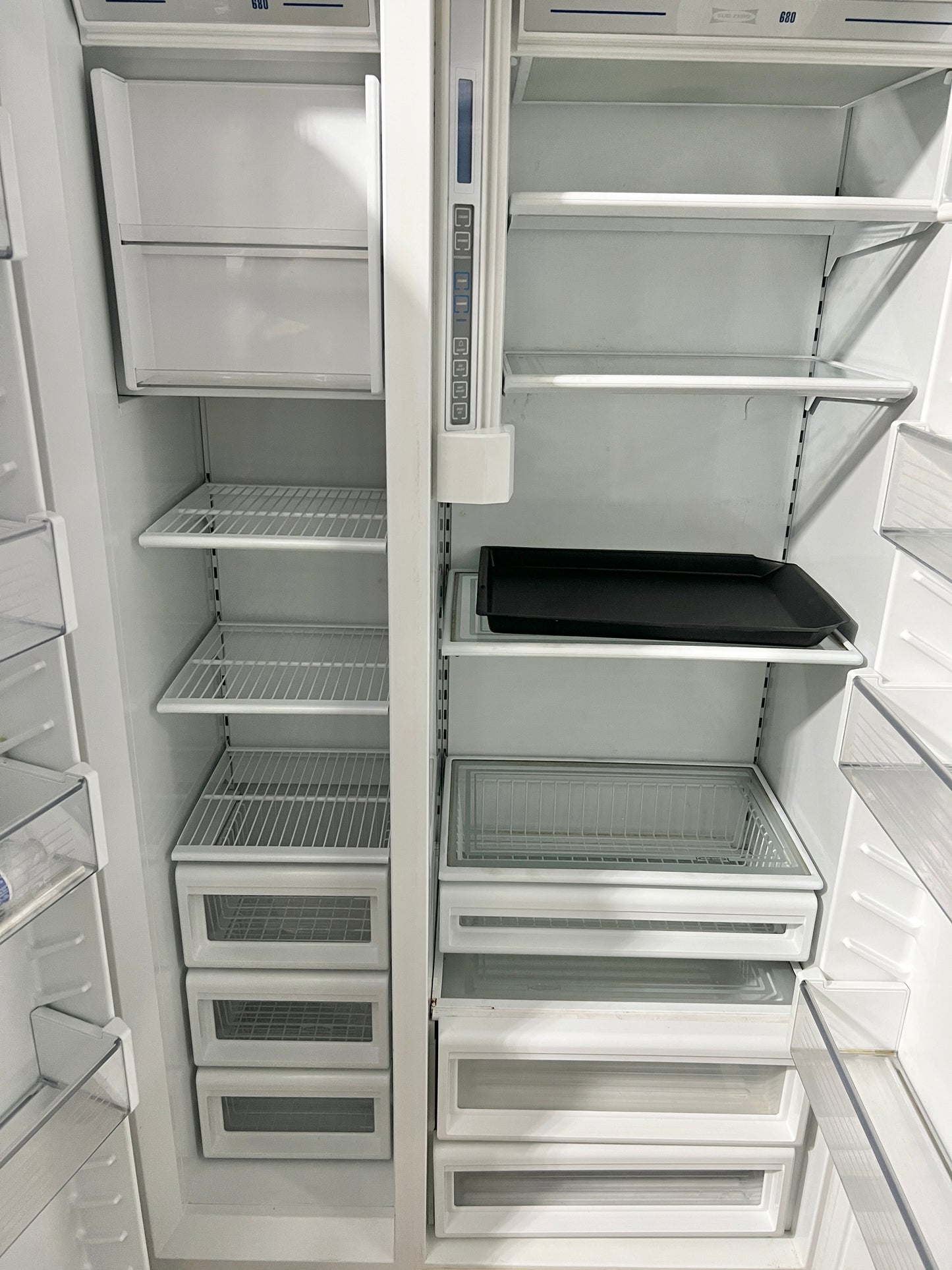 42 Inch Subzero 680S Side By Side Built In Refrigerator with Water Ice Dispenser , Counter Depth , Stainless Steel , 444355