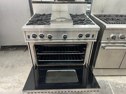 Garland 36 Inch Gas Range in Stainless Steel, 4 Open Burners with Griddle Convection Oven , 369443