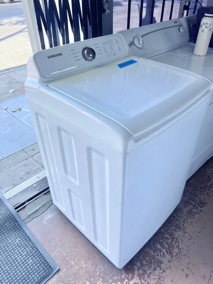 27 Inch Samsung  WA40J3000AW 4.0 cu. ft. Top Load Washer , 8 Wash Cycles, 700 RPM, Soft Close Lid, Diamond Drum Interior and Self Clean , 444328