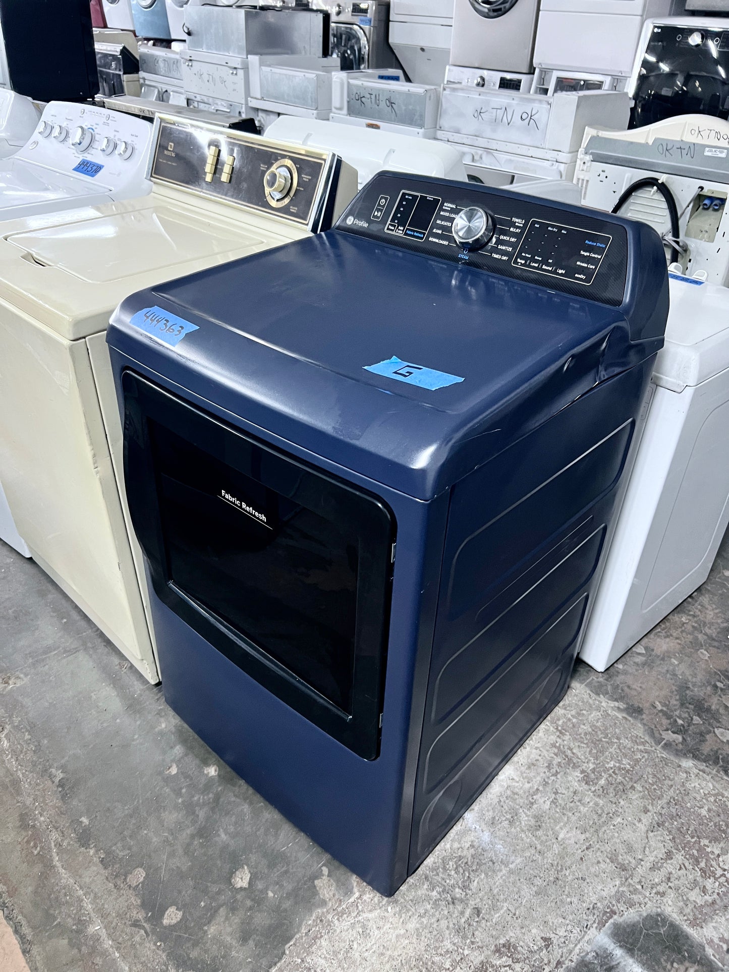 27 Inch GE Profile  PTD90EBPTRS Smart Electric Dryer 7.3 Cu.Ft., Steam Cycle, Sanitize Quick Dry, Sensor Dry,  Energy Star Sapphire Blue , New Open Box , 444363