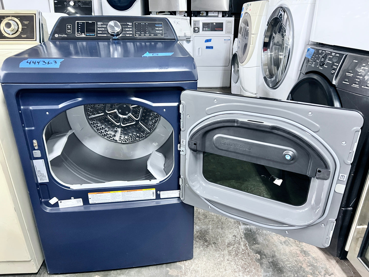 27 Inch GE Profile  PTD90EBPTRS Smart Electric Dryer 7.3 Cu.Ft., Steam Cycle, Sanitize Quick Dry, Sensor Dry,  Energy Star Sapphire Blue , New Open Box , 444363