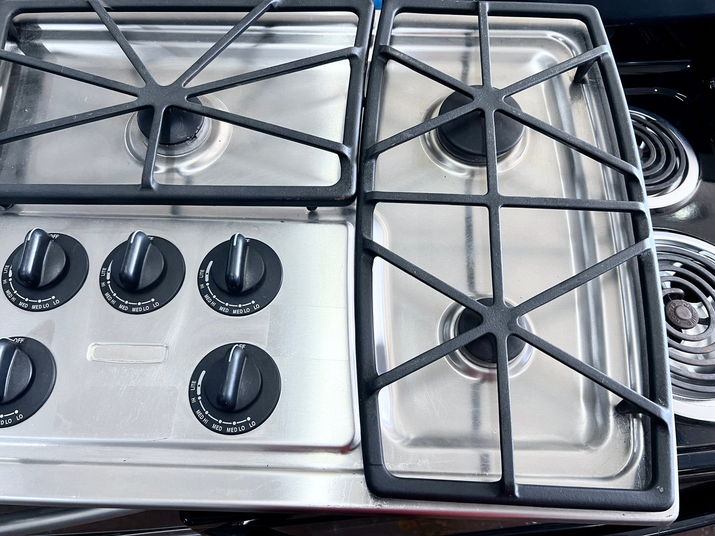 36 Inch Kitchenaid KGCS166GSS 5 Burner  Gas Cooktop ,, Stainless Steel , Electronic Ignition, 888709