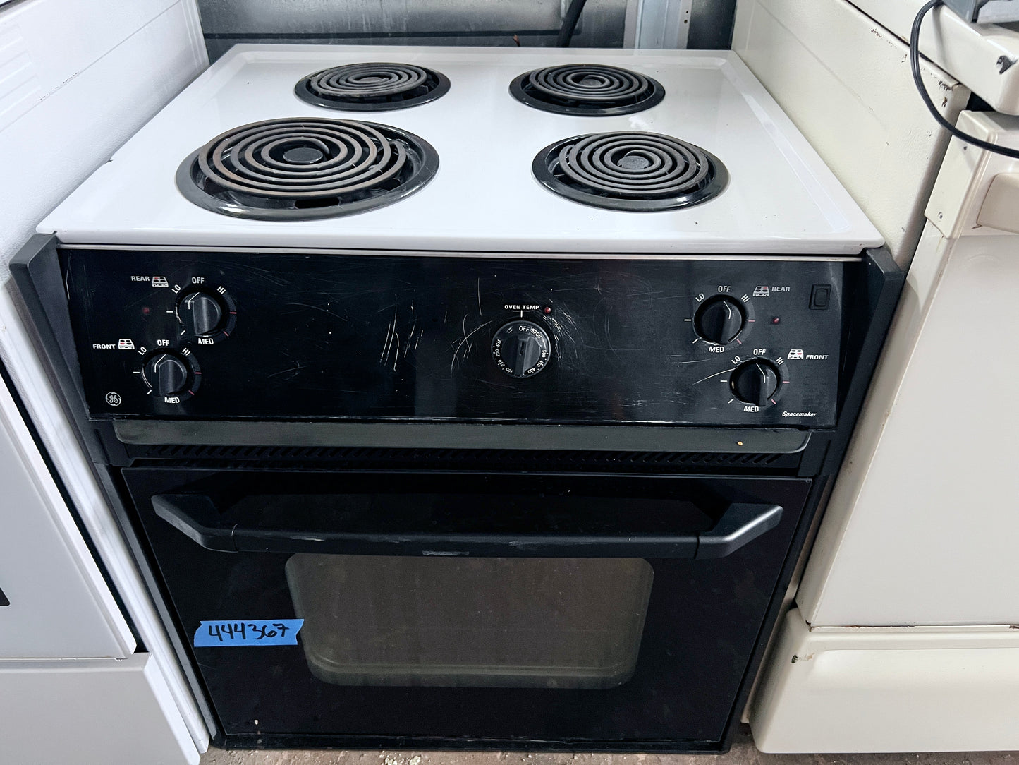 27 Inch GE Slide In Drop In Electric Range with Coil Elements , Black, White cooktop 444367