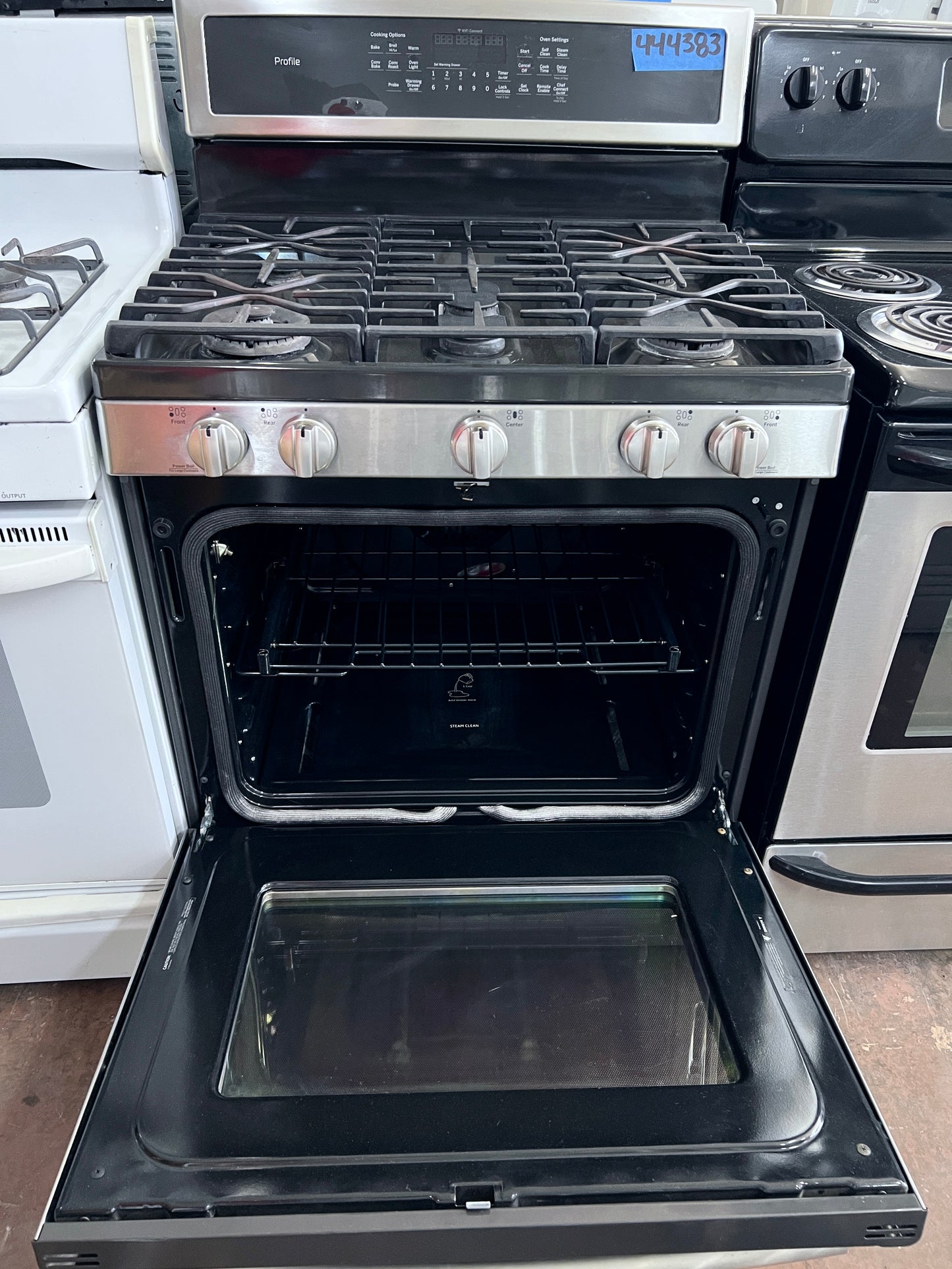 GE Profile  PGB940SEJSS 30 Inch Smart Gas Range 5 Burner, 5.6 cu. ft. Oven, Wi-Fi, Warming Drawer, Chef Connect, Convection, Tri-Ring Burner, Dual Oval Center Burner,  Steam Self-Clean, Star-K Certified Stainless Steel, Black Cooktop , 444383