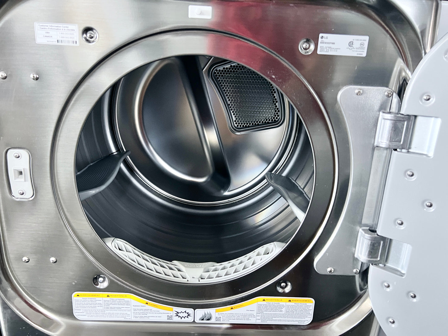 29 Inch LG Front Load 5.2 Cu Ft Washer & Electric Dryer 9.0 Cu Ft  Set In Graphite Steel DLEX8100V, WM8100HVA, 444274