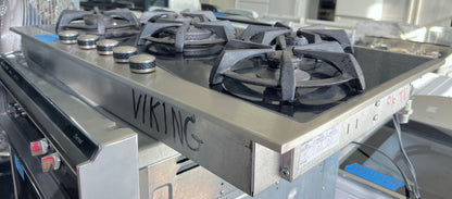 36 Inch Viking Designer Series  DGCU1655BSB  Gas Cooktop , 5 Sealed Burners, Brass Flame Ports, Push-to-Turn Safety Feature , Automatic Re-ignition, Black Glass ,  Natural Gas , Stainless Steel ,  Used Condition , 444351