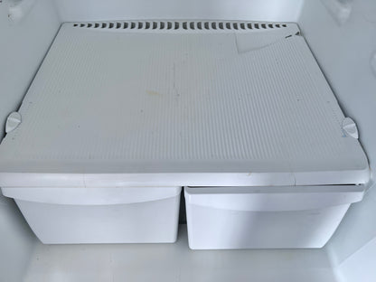 28 Inch Frigidaire Top Freezer White Refrigerator , 444368