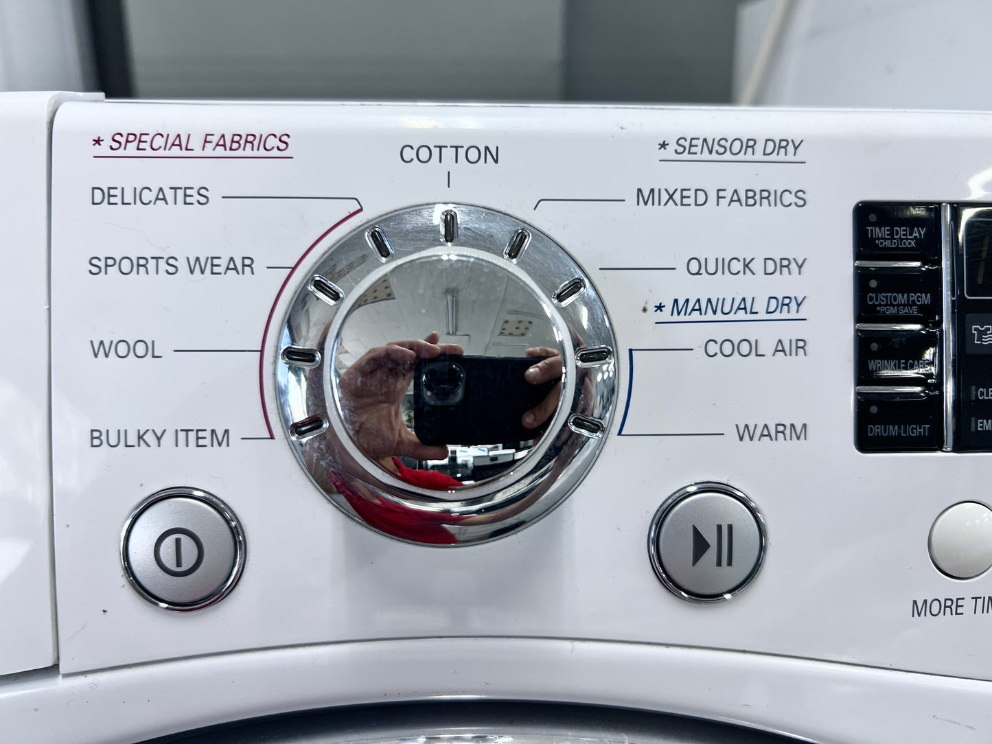 24 Inch LG  DLEC855W  4.2 cu. ft. Compact Electric Condensing Dryer 9 Dry Cycles, Sensor Dry, Wrinkle Care, LoDecibel, LED Controls , Ventless Condensing System: White , 444369