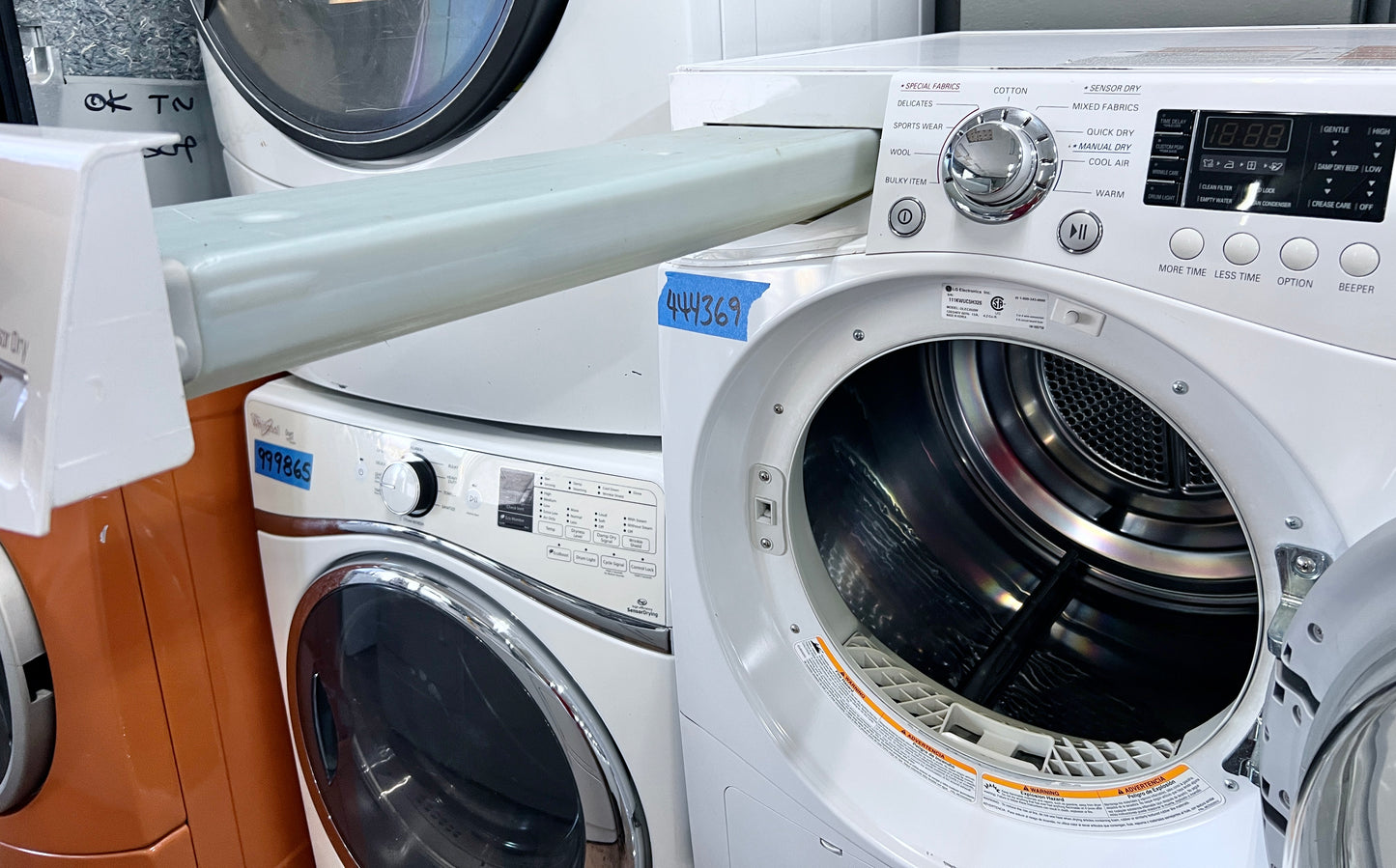 24 Inch LG  DLEC855W  4.2 cu. ft. Compact Electric Condensing Dryer 9 Dry Cycles, Sensor Dry, Wrinkle Care, LoDecibel, LED Controls , Ventless Condensing System: White , 444369