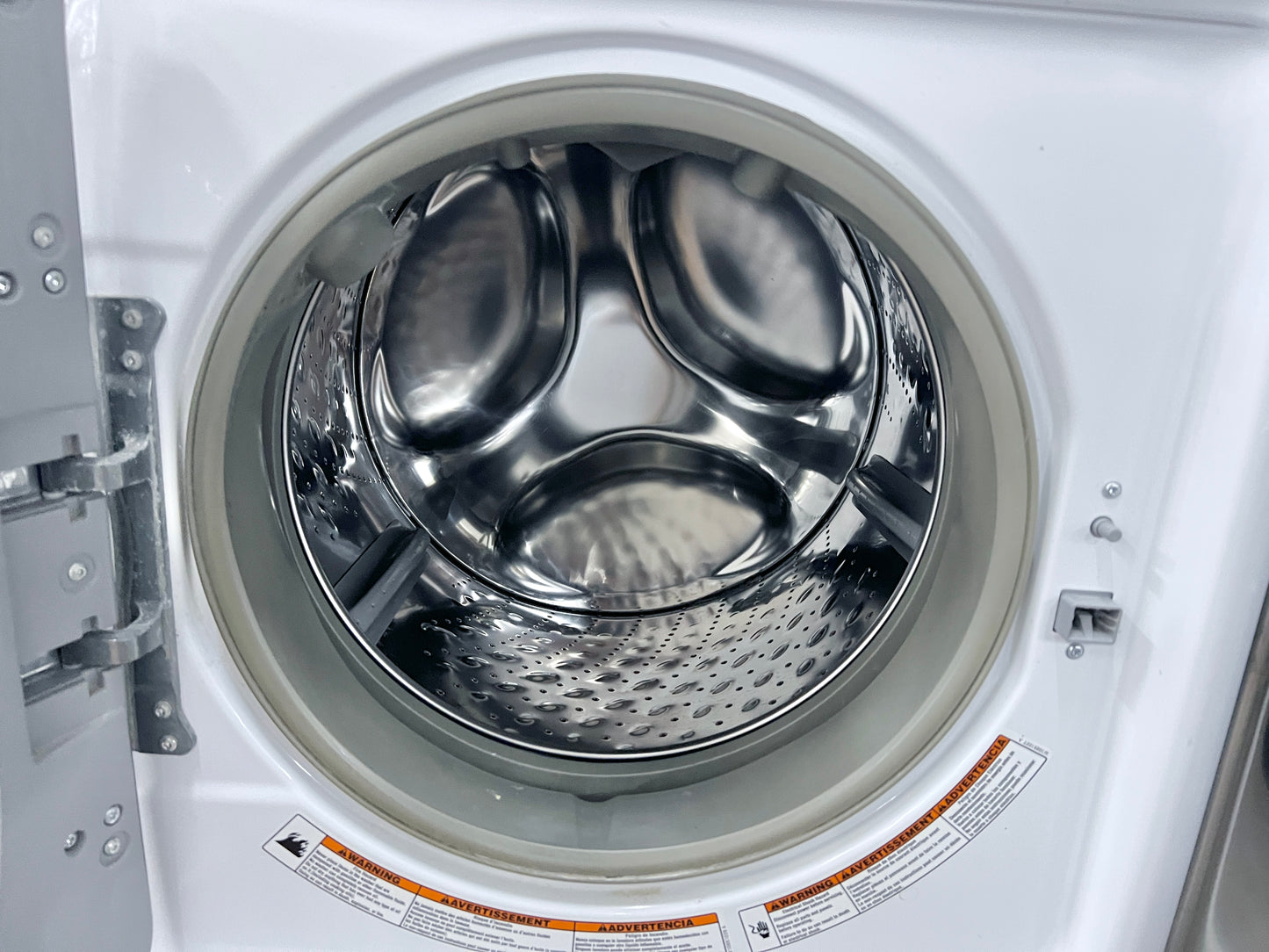 Maytag MHW3505FW 27 Inch 4.3 cu. ft. Front Load Washer Machine Steam, PowerWash, Rapid Wash, Sanitize Cycle, 8 Wash Cycles, 4.3 cu. ft., 1,200 RPM Energy Star , 444198