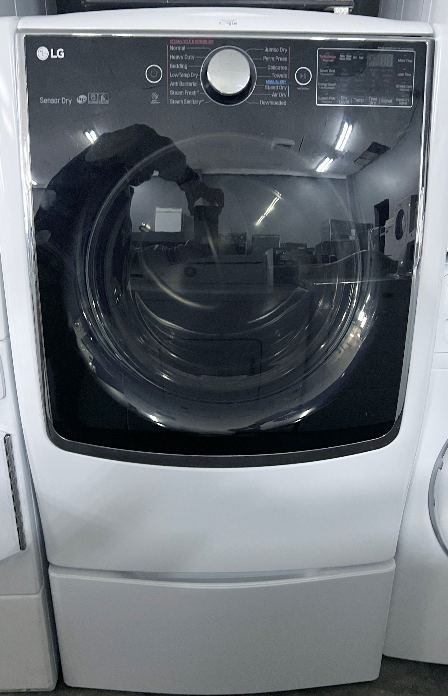 29 Inch LG TurboSteam Series  DLEX9000W 9.0 cu. ft. Electric Dryer TurboSteam, Front Load , Smart ThinQ Wi-Fi, SmartDiagnosis, Wrinkle Care, Sensor Dry, 14 Dry Cycles and 5 Temperature Selections, White , 444276