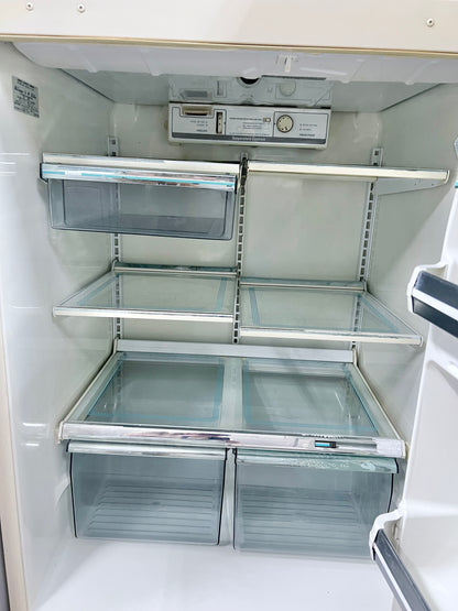 32-33 Inch Wide GE Top Freezer Off White Refrigerator 20 Cu Ft , Used , Working , TBX21JATMRAD, 101419