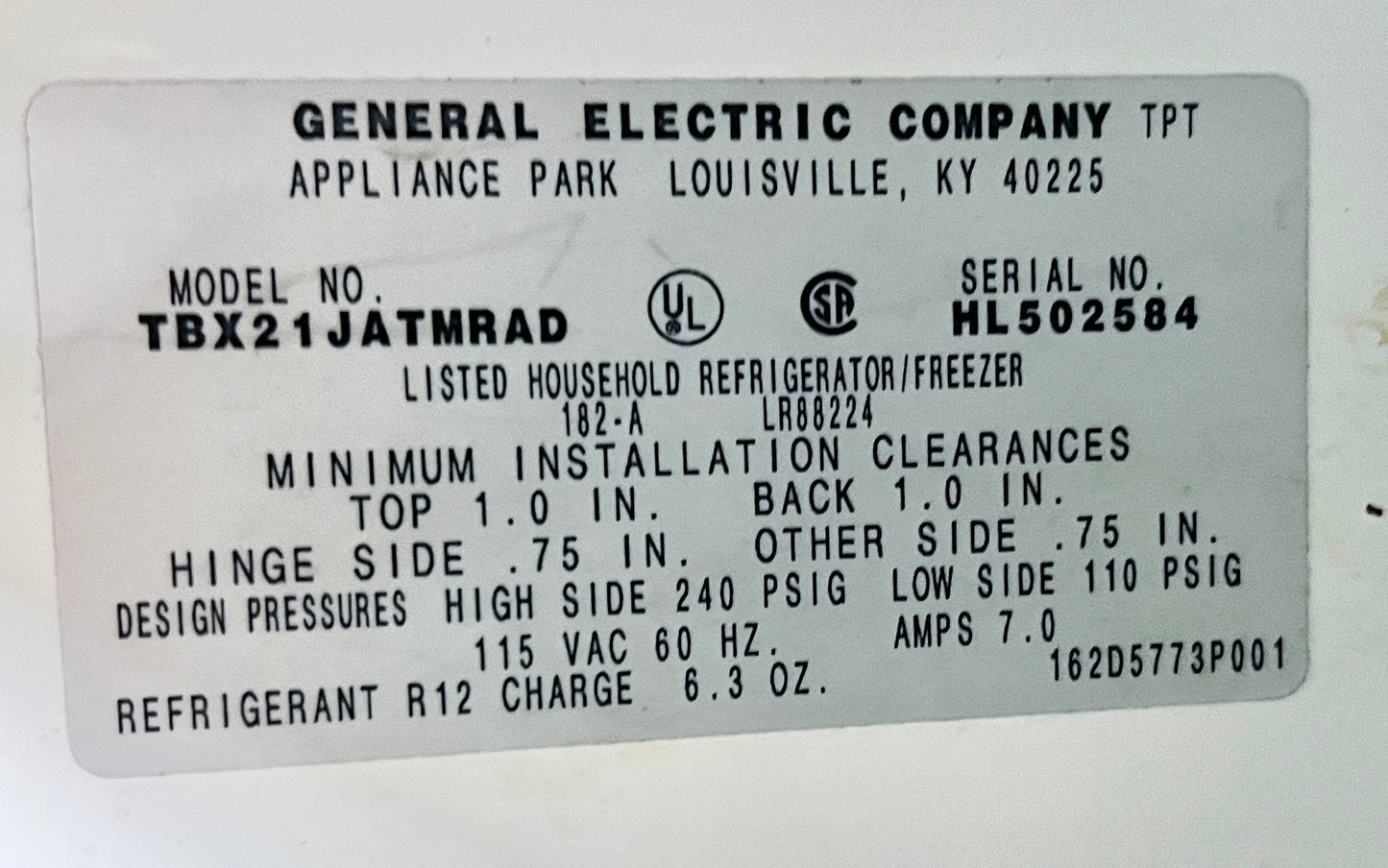 32-33 Inch Wide GE Top Freezer Off White Refrigerator 20 Cu Ft , Used , Working , TBX21JATMRAD, 101419