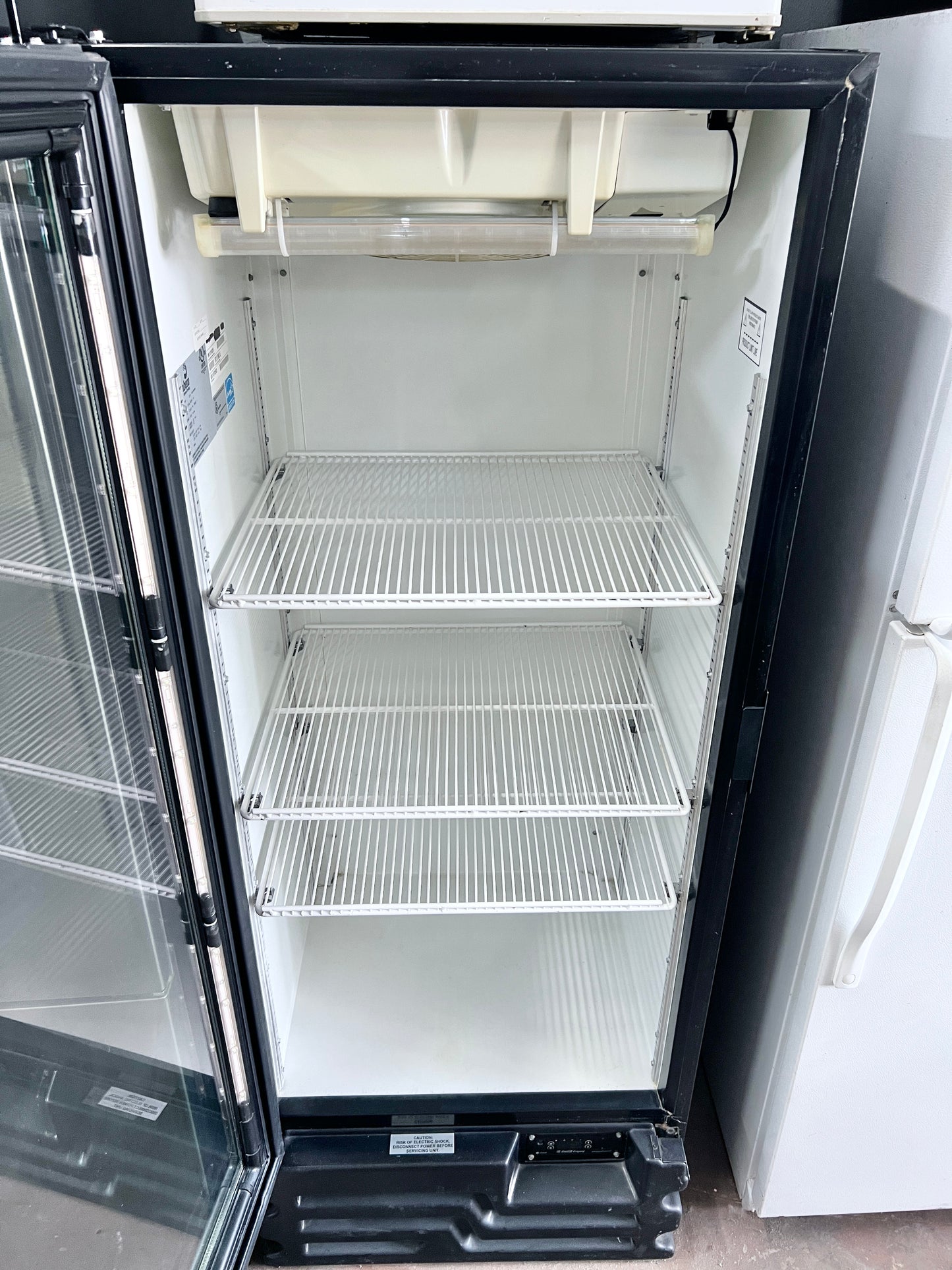 Imbera 24.5 吋寬單玻璃門商用冷卻器，VR12，999537